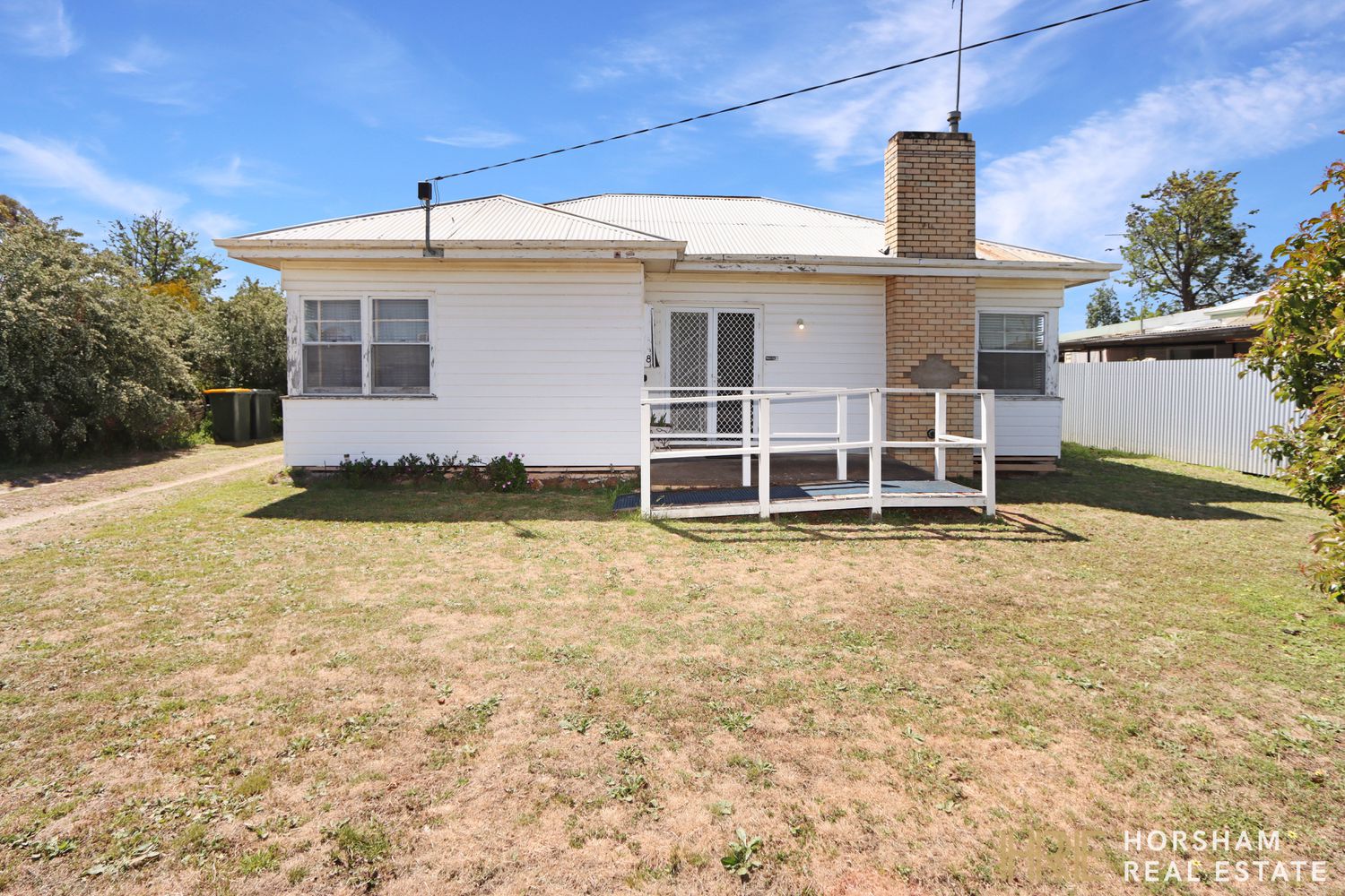 8 Federation Avenue, Horsham