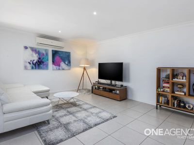 8 St Marys Cl, Doolandella