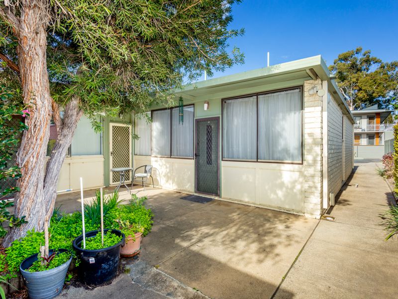 14 / 126 Henderson Road, Crestwood