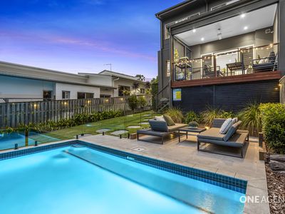 62 Crest Ridge Parade, Brookwater