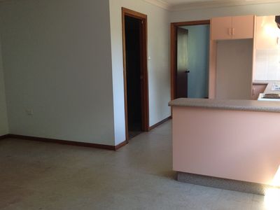 2 / 132 Lake Avenue, Cringila