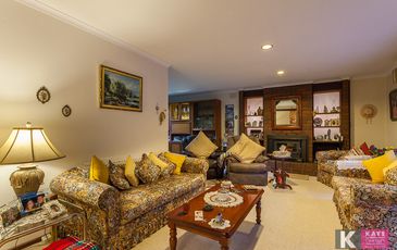 10 Corringham Road, Beaconsfield Upper