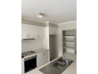 109 Moor Park Drive, Craigieburn