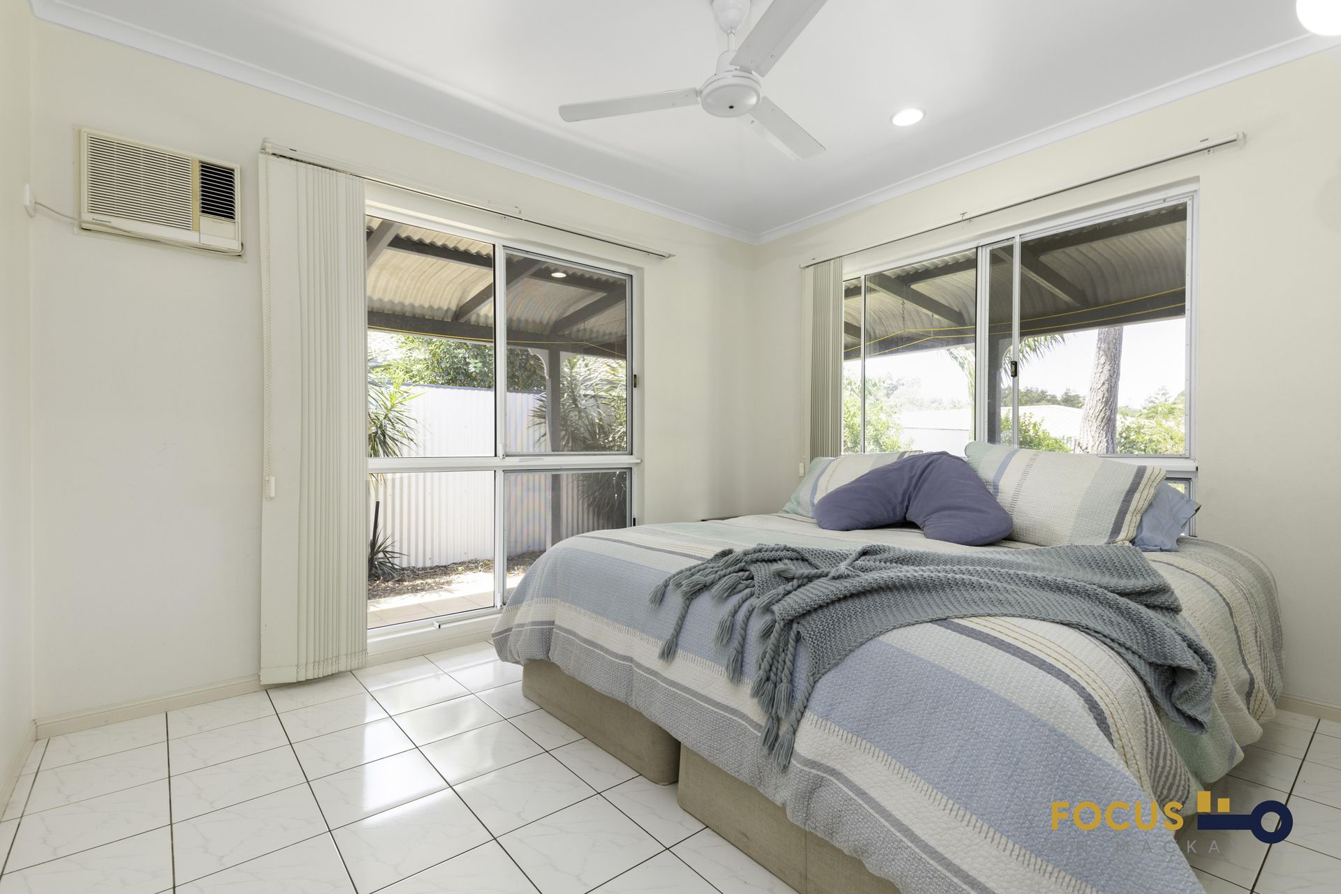 14 Outlook Crescent, Mount Pleasant