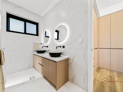 10 Brolga Promenade, Willetton