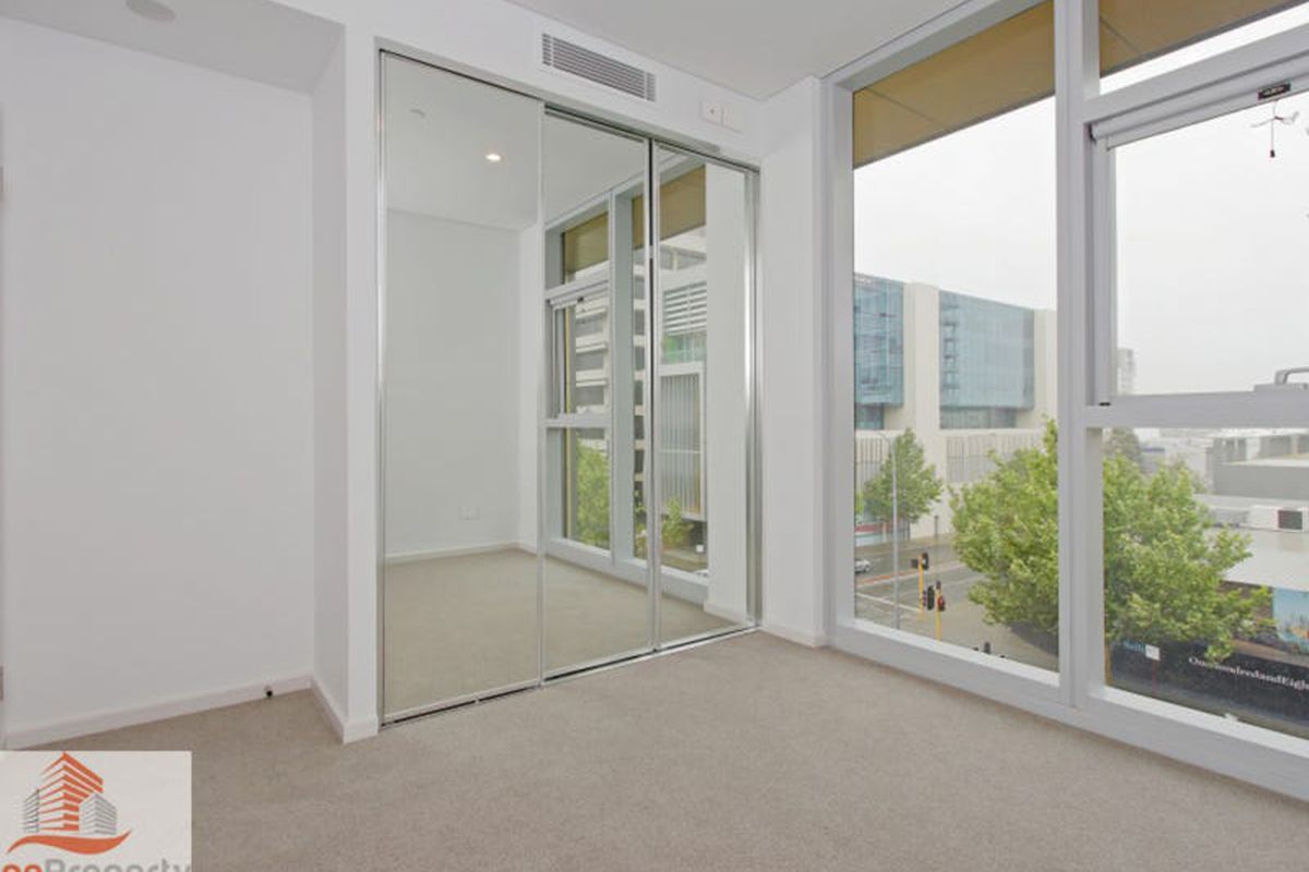 302 / 105-111 Stirling Street, Perth