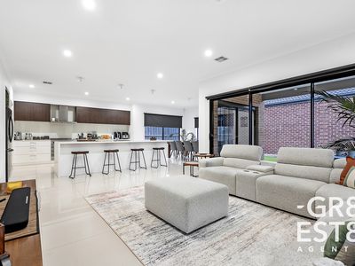 91 Aquatic Drive, Cranbourne West