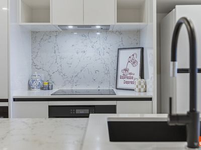 60 / 20 Allara Street, City