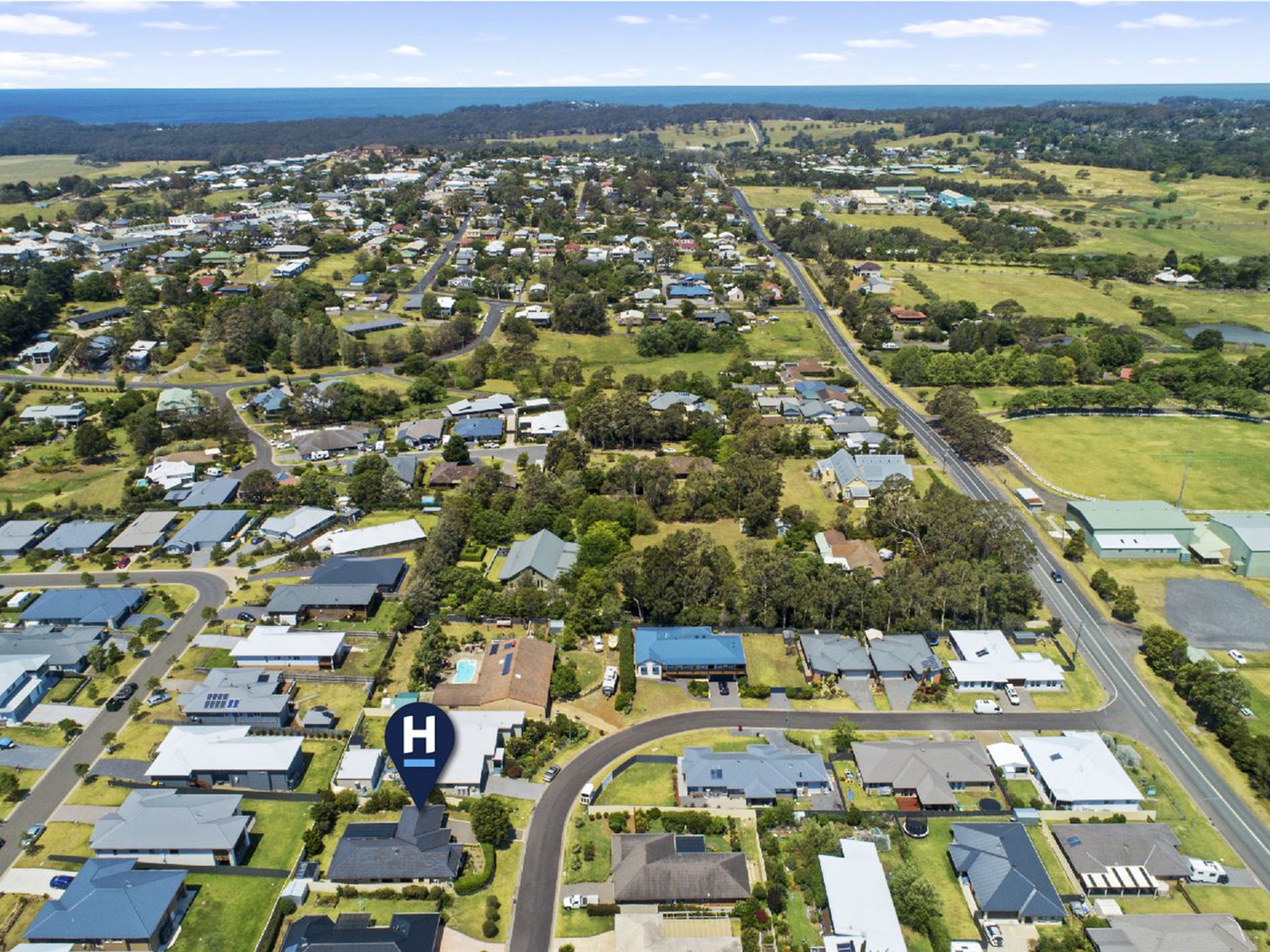 14 Price Parkway, Milton