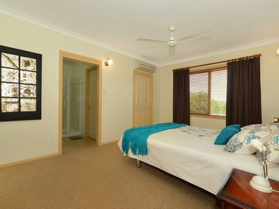 5 Malcolm Road , Tinaroo