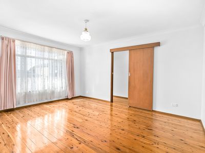 130 The Kingsway, Barrack Heights