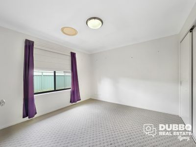 10 Holmwood Drive, Dubbo