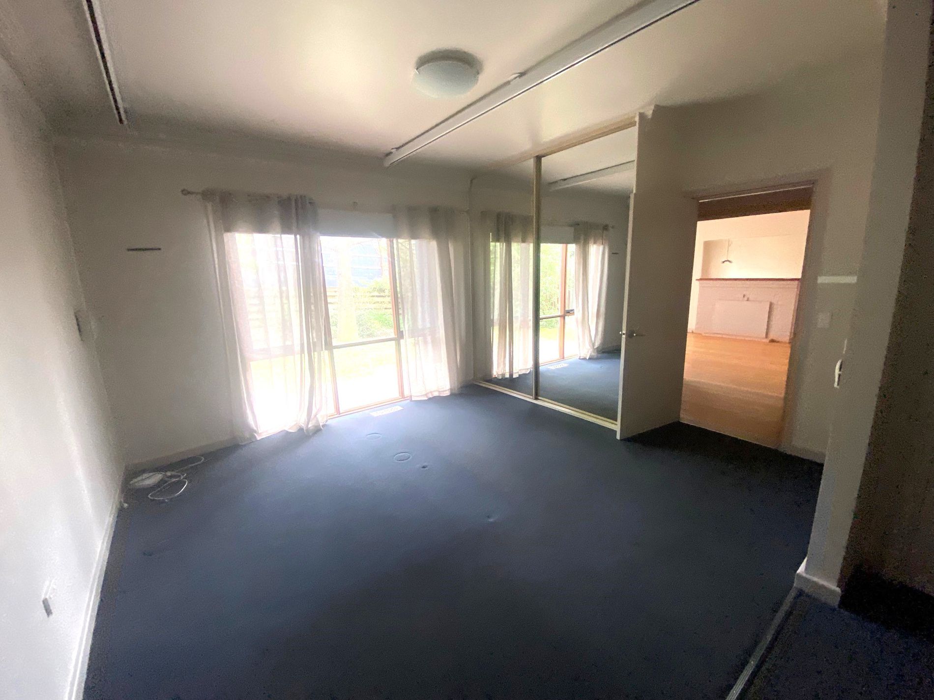 12 Lenola Street, Macleod
