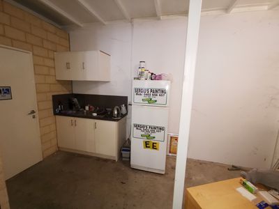 11 / 9 Merino Entrance, Cockburn Central