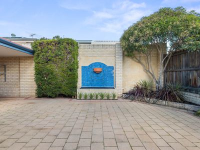 221B Huntriss Road, Doubleview