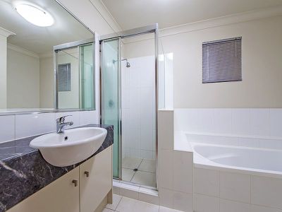 10/51-55 Daniells St, Carina