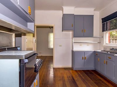 14 Maroondah Road, Ashwood