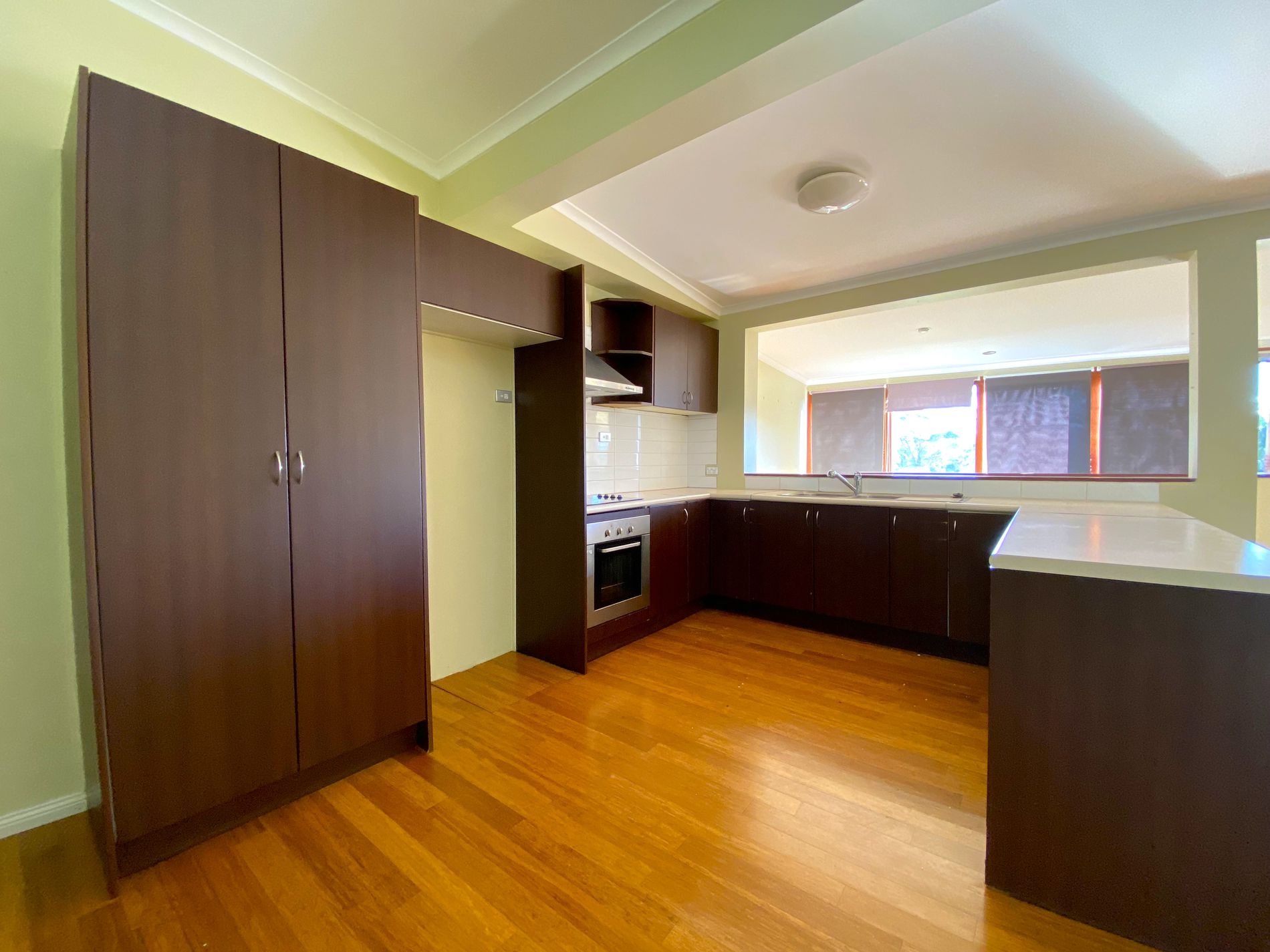 63 Kings Point Drive, Kings Point