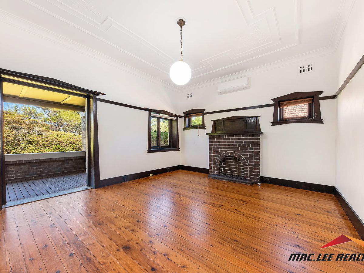 10 Moore Street, Roseville