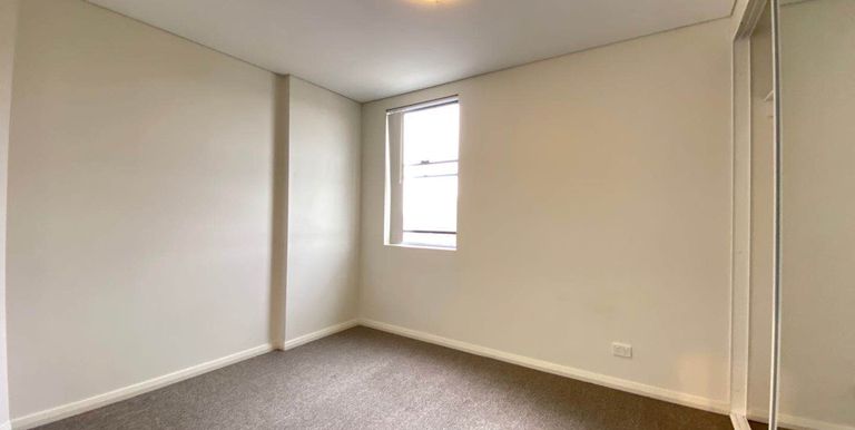 13 / 32 Castlereagh st, Liverpool