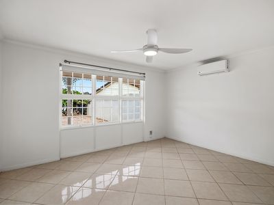 6 Cairney Place, Paralowie