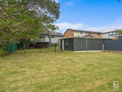 24 Nicholson Crescent, Toukley