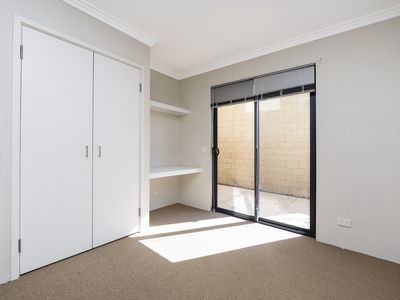 2 / 3 Sloan Street, Rockingham