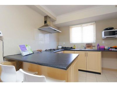 3 / 84 Lockhart Street, Como