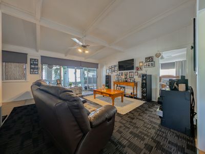 9 Railway Crescent, Boort