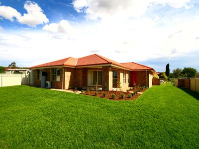 18 BANKSIA PLACE, Gunnedah