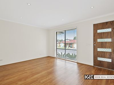 12 The Glade, Hampton Park