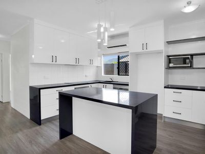 31 Cracknell Rd, White Rock