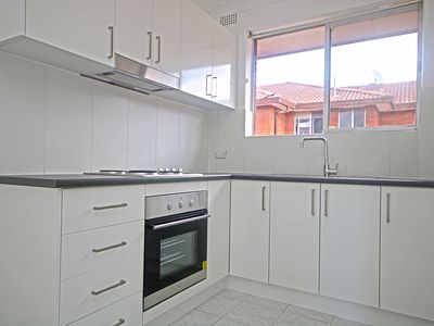 9 / 5 Phillip Street, Roselands