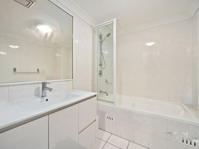 3 / 32 Hassall Street, Parramatta