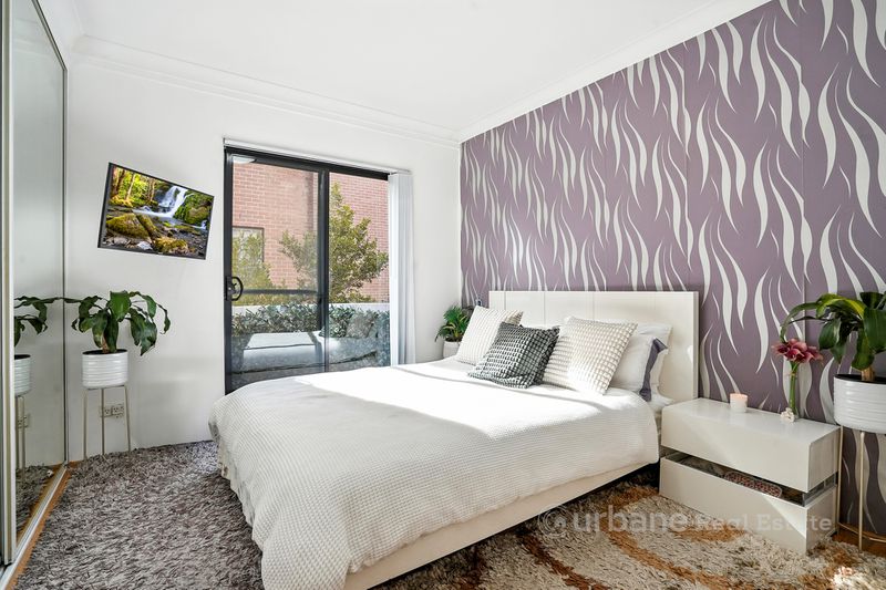 3 / 18 Eastbourne Road, Homebush West
