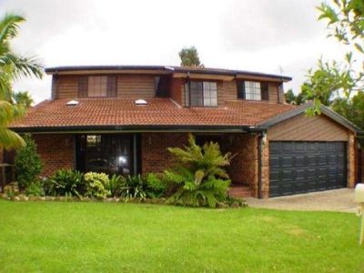 8 Halley Crescent, Woonona