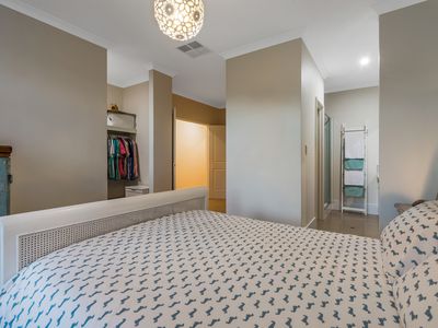 102 Seaside Avenue, Yanchep