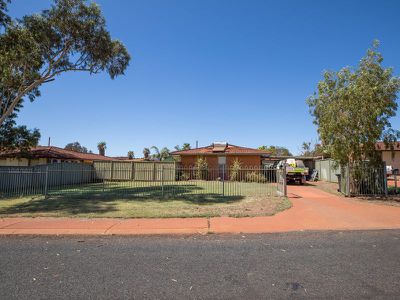 12 Gandawarra Crescent, Newman