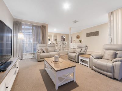 7 Tintern Court, Frankston South