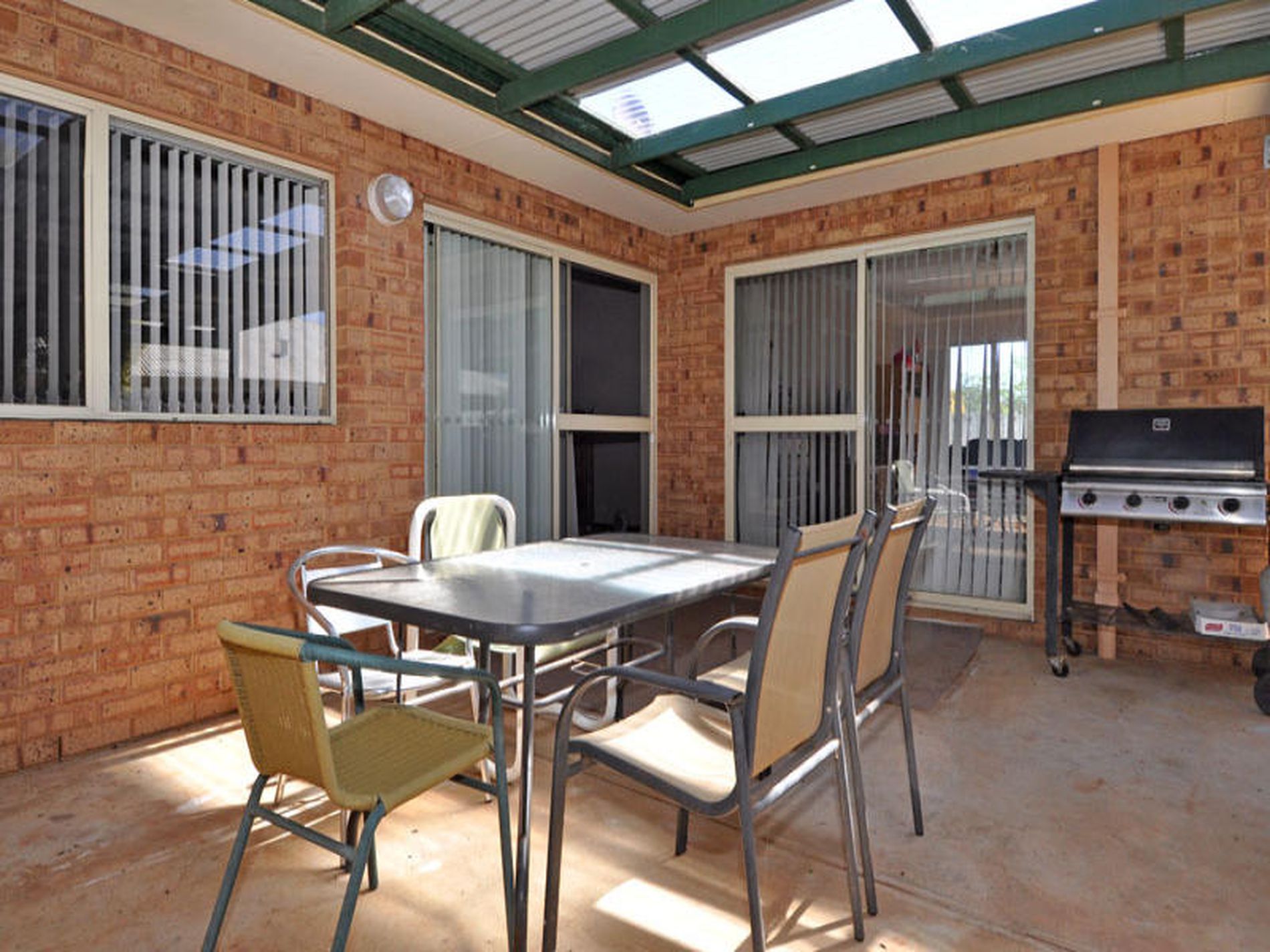 24 Nankiville Road, Hannans