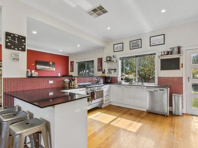 41 PROGRESS STREET, Seymour