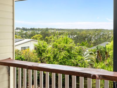 4 Aspect Terrace, Springfield Lakes