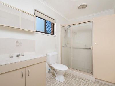 7 / 4 Amie Court, Springwood