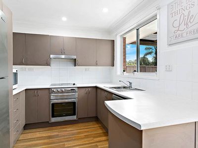 9 Birra Drive, Oak Flats