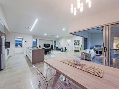 21 Gardenia Place, Wakerley