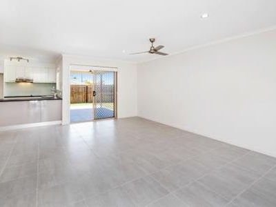 1 / 5 Jovi Court, Scarness