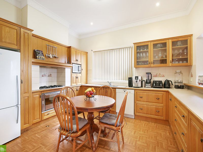 27 Jutland Avenue, Wollongong