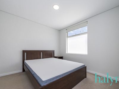 8 / 125 Fairway, Crawley