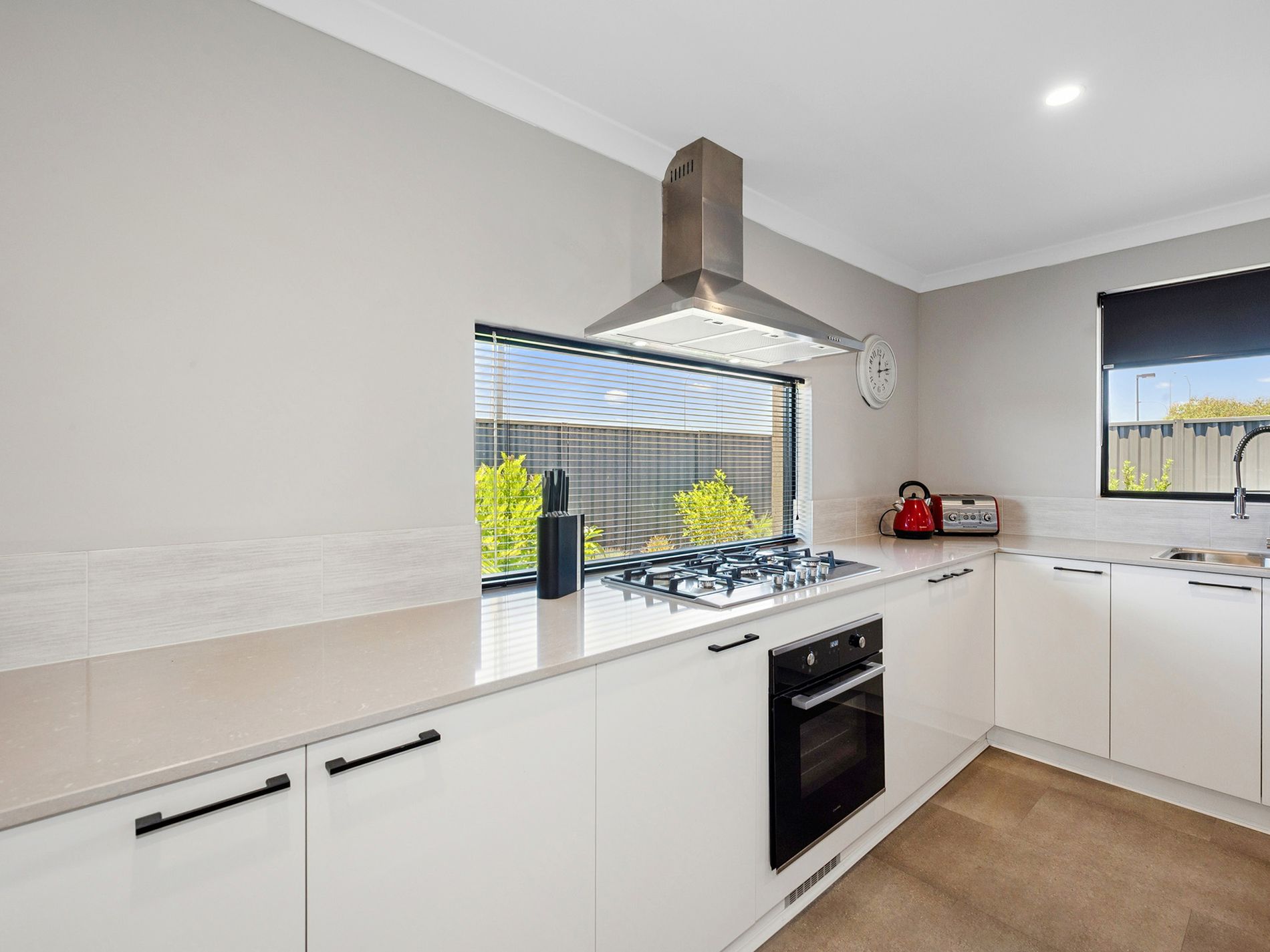 26 Gossan Chase, Piara Waters