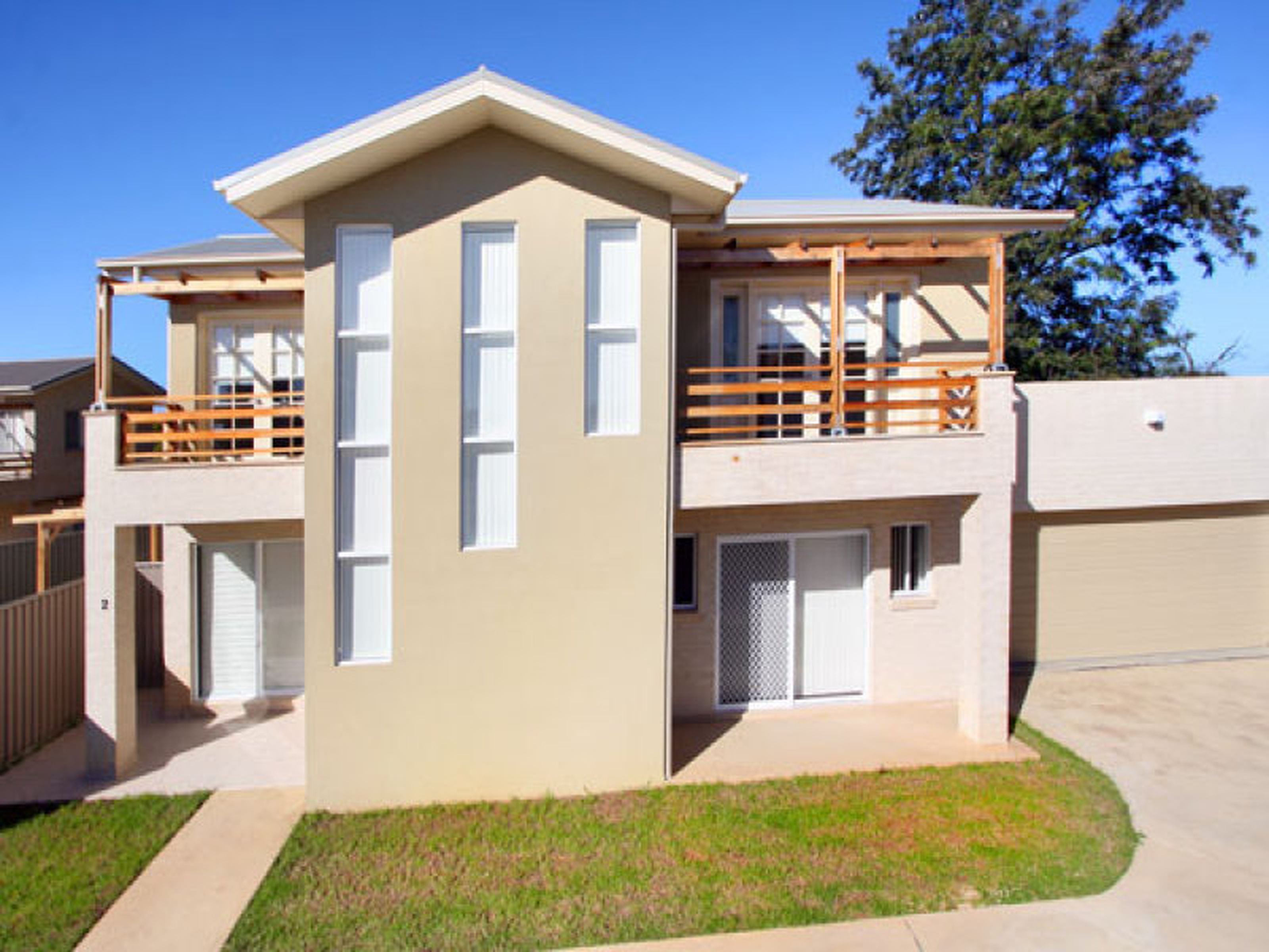 2 / 52 George Street, WINDSOR
